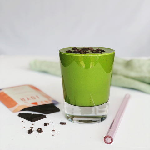 Matcha Mint Chip Breakfast Smoothie featuring JOYÀ Matcha-Moringa Blend