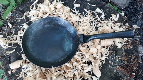 Vildmarks iron pan - Outdoor pan with folding handle / DIY handle