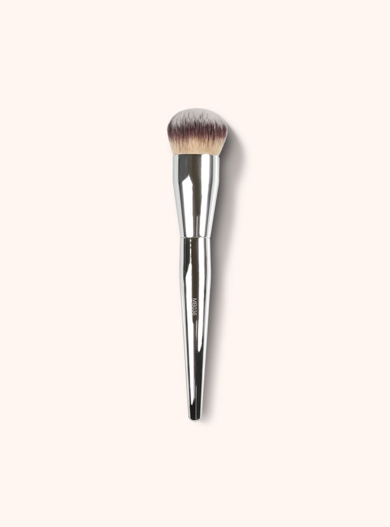 Oval 3F Brush - Synthetic Small Liquid & Cream Face Brush