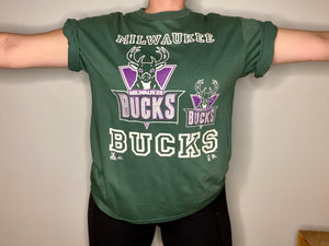 milwaukee bucks old logo t shirt