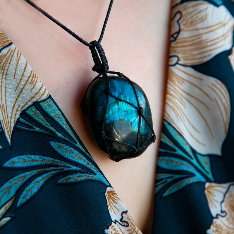 Dragons Heart Labradorite Necklace - GenieMania Fr