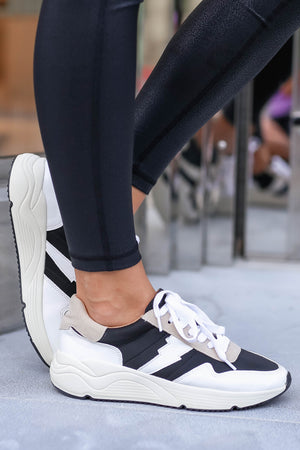 Leonardoda Bloesem markt Stepping Out Platform Sneakers - Black - Closet Candy Boutique