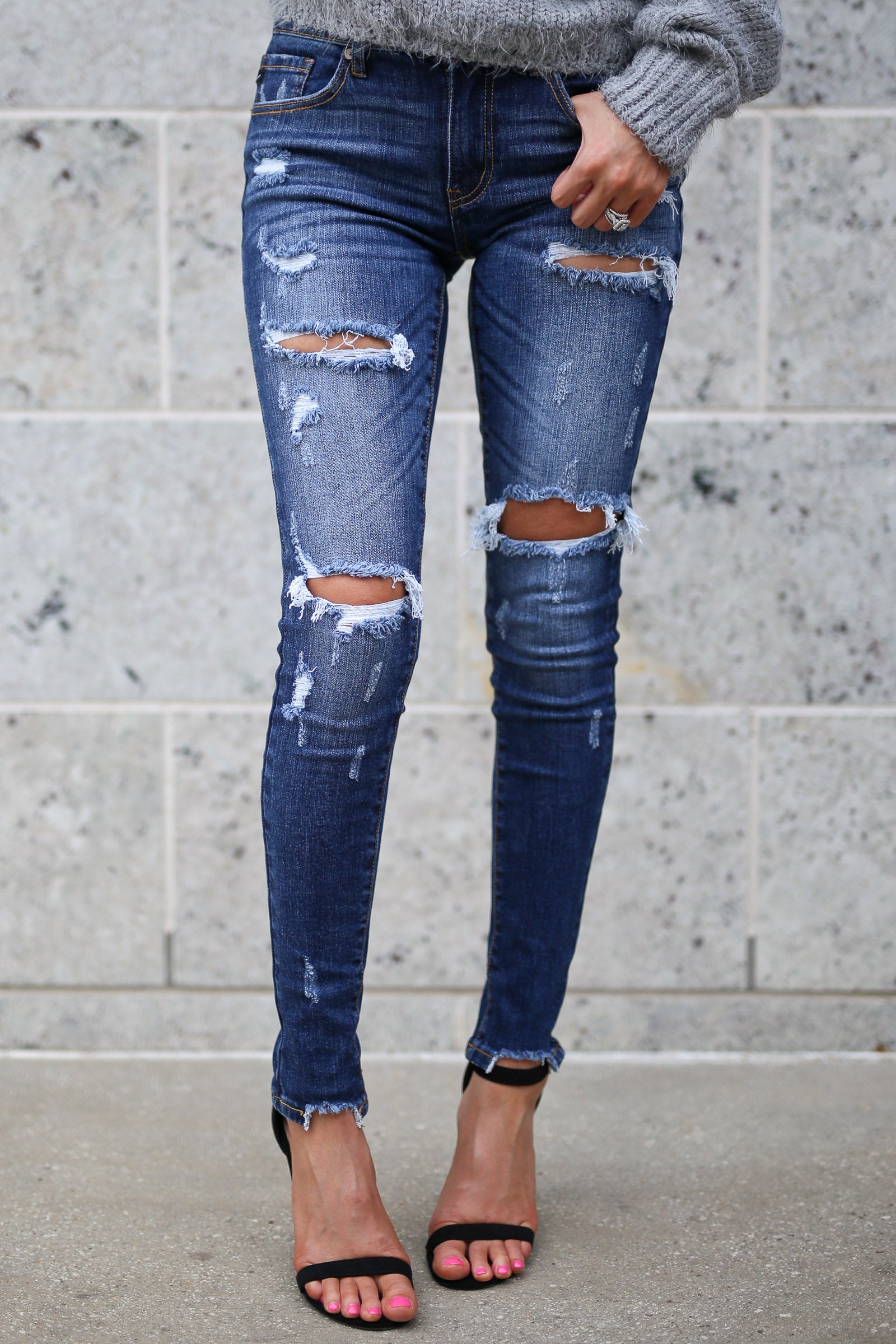 women's dark distressed jeans