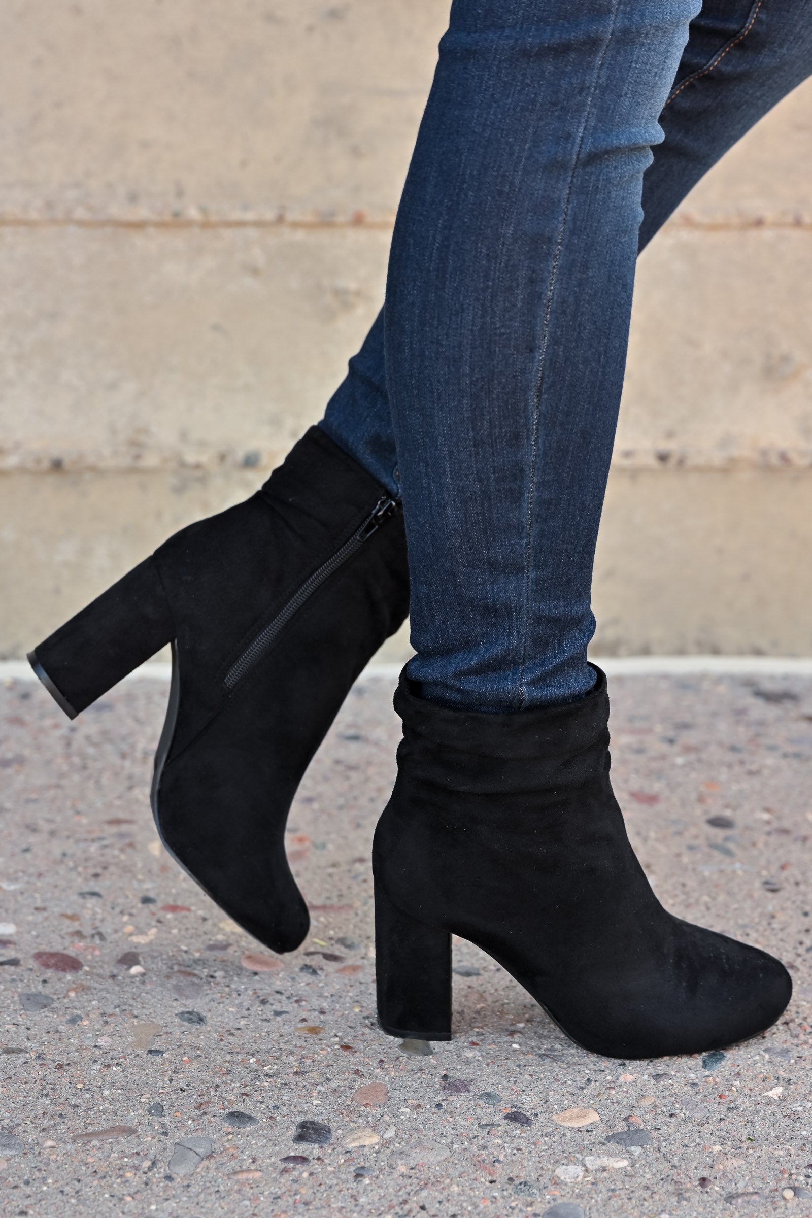 9s chunky heel boots