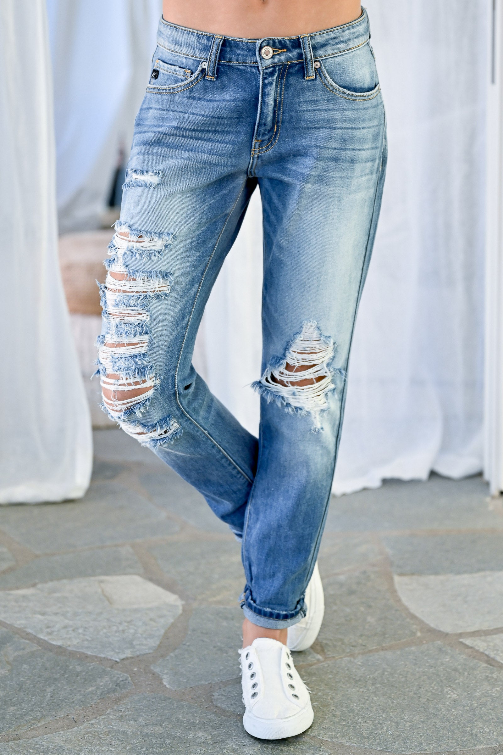 kancan distressed boyfriend jeans