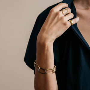Elegant and strong jewelry by Mulxiply.