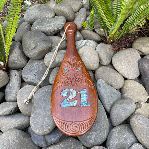 Patu - Wood Carvings -maori patu