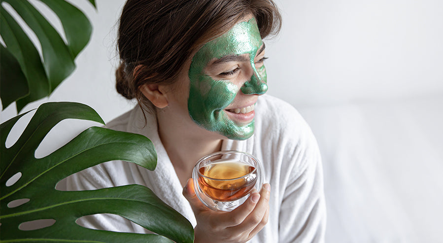 A Green Tea Face Mask