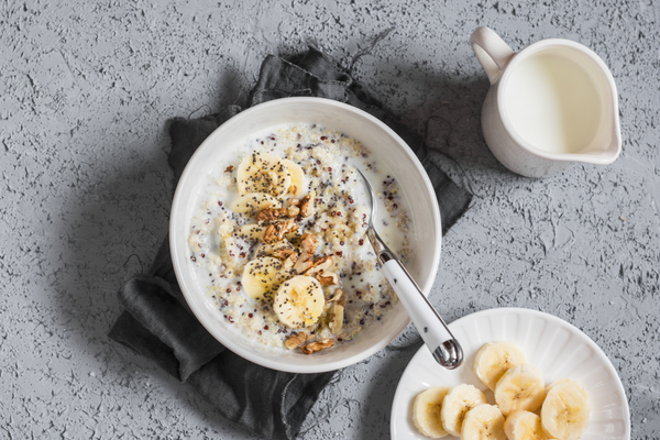 Gluten-Free Quinoa Chia Oatmeal Breakfast Bowl