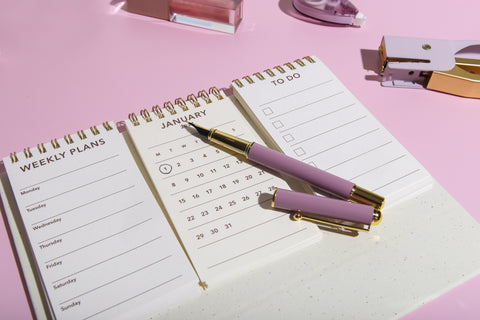 pink calendar planner for January plus to do list