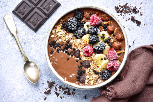 smoothie bowl with teami chocolate wellness protein powder