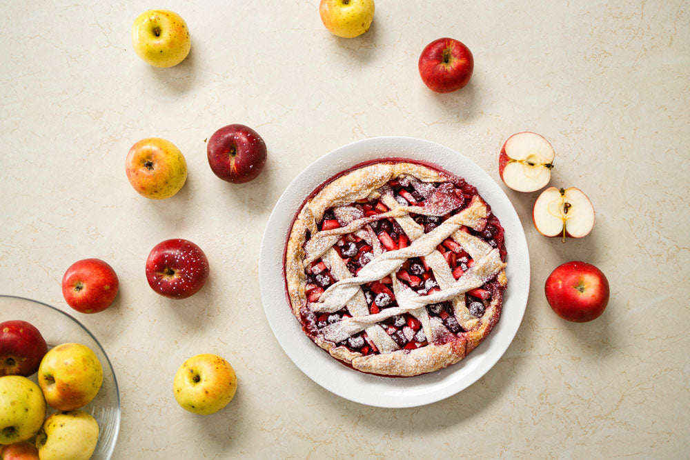 Tarta de manzana y relleno de cerezas