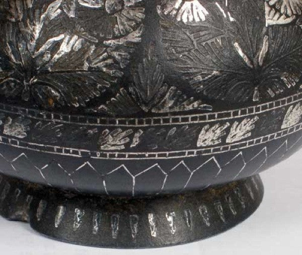 Small Indian Mughal Silver Inlaid Bidri Lidded Jar