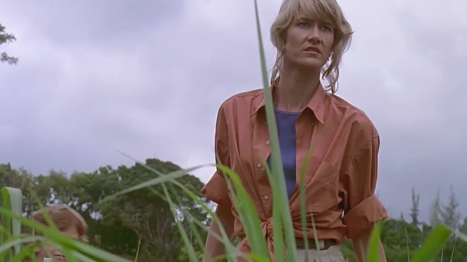 Who Is Ellie In Jurassic Park - IMAGESEE