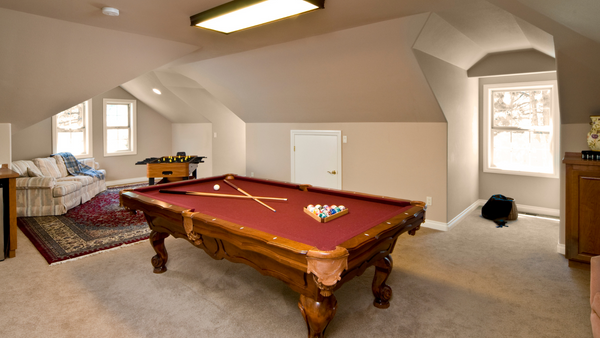 Games room with pool table