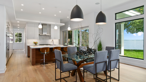 Pendant lighting in dining room