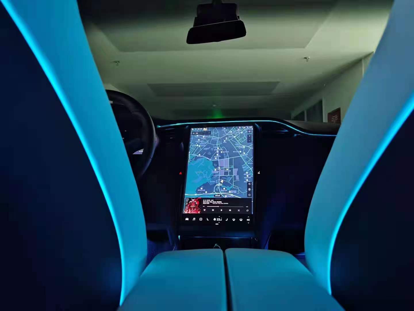 tesla model x ambient lighting