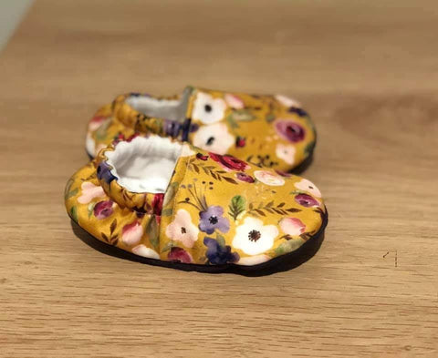 Little shoes made with PUL, lined with fleece - by Hannah
