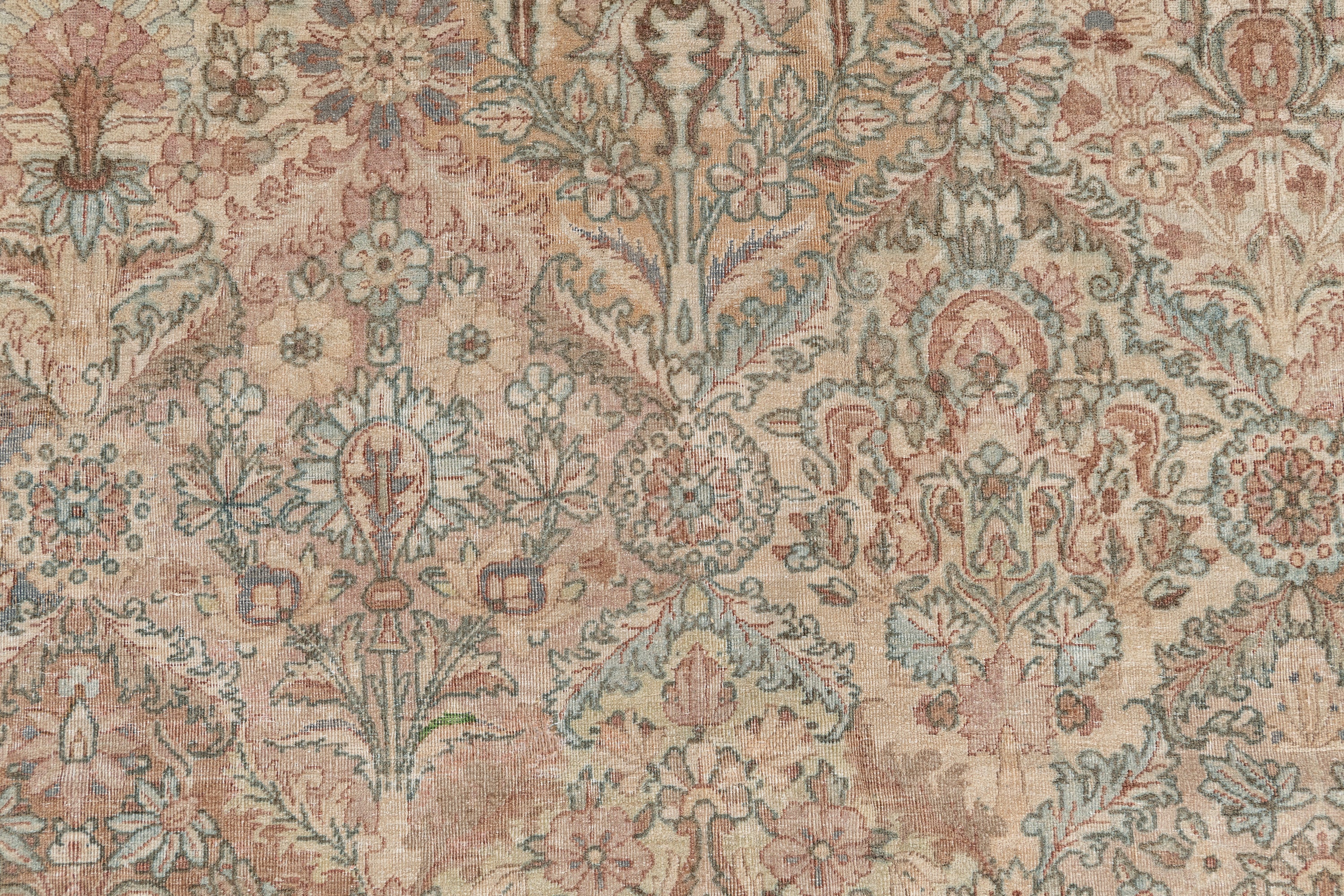 KERMAN RUG, SOUTH EAST PERSIA, 8'7" X 11' 7" - thumbnail 7