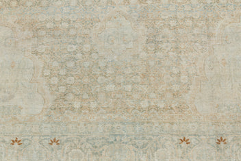 TABRIZ RUG, NORTH WEST PERSIA , 9'5" x 11'11" - thumbnail 4