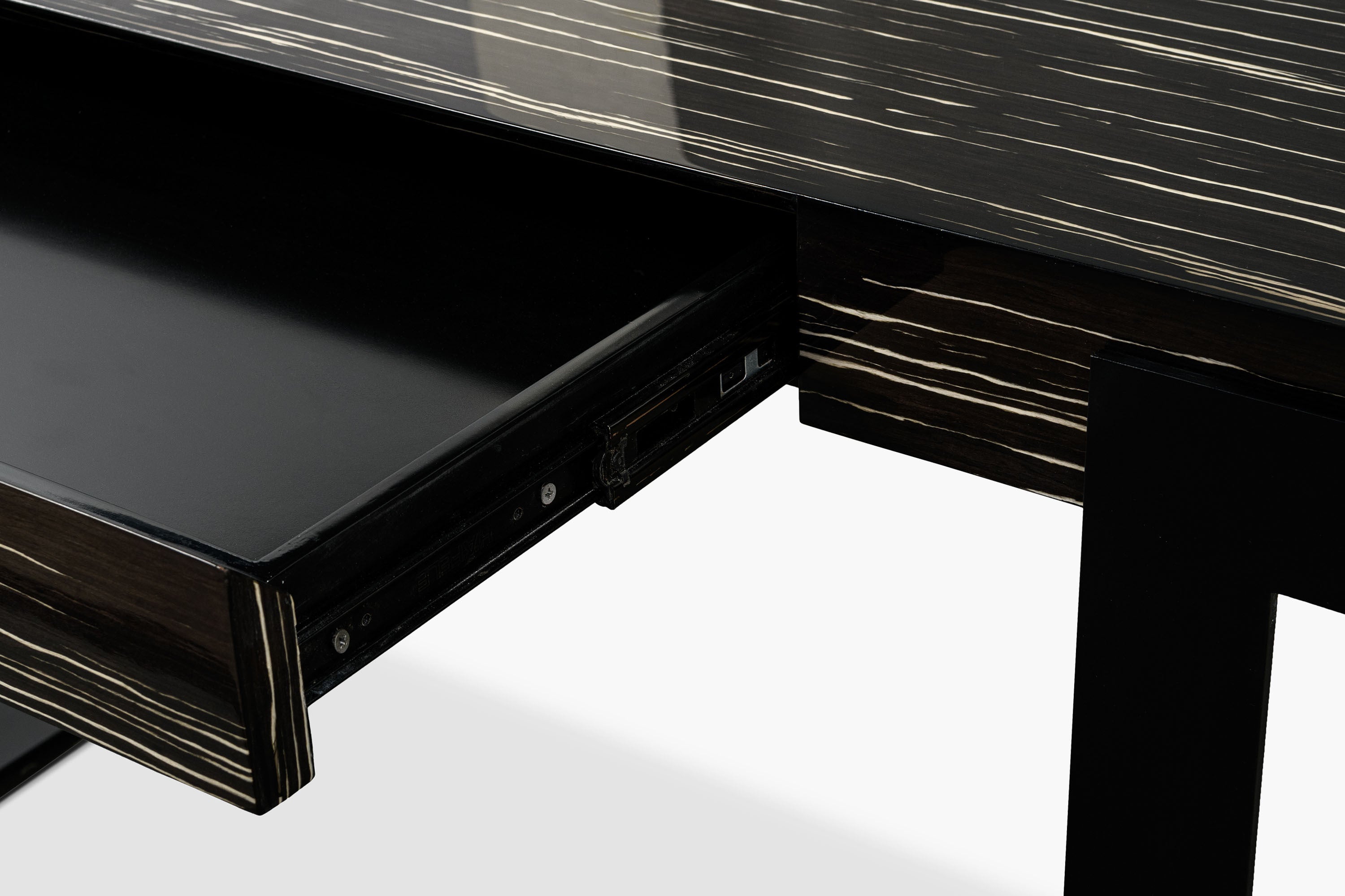 Linden Desk - thumbnail 6