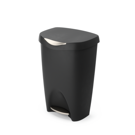 Vento 16.5 Gallon Trash Can Umbra