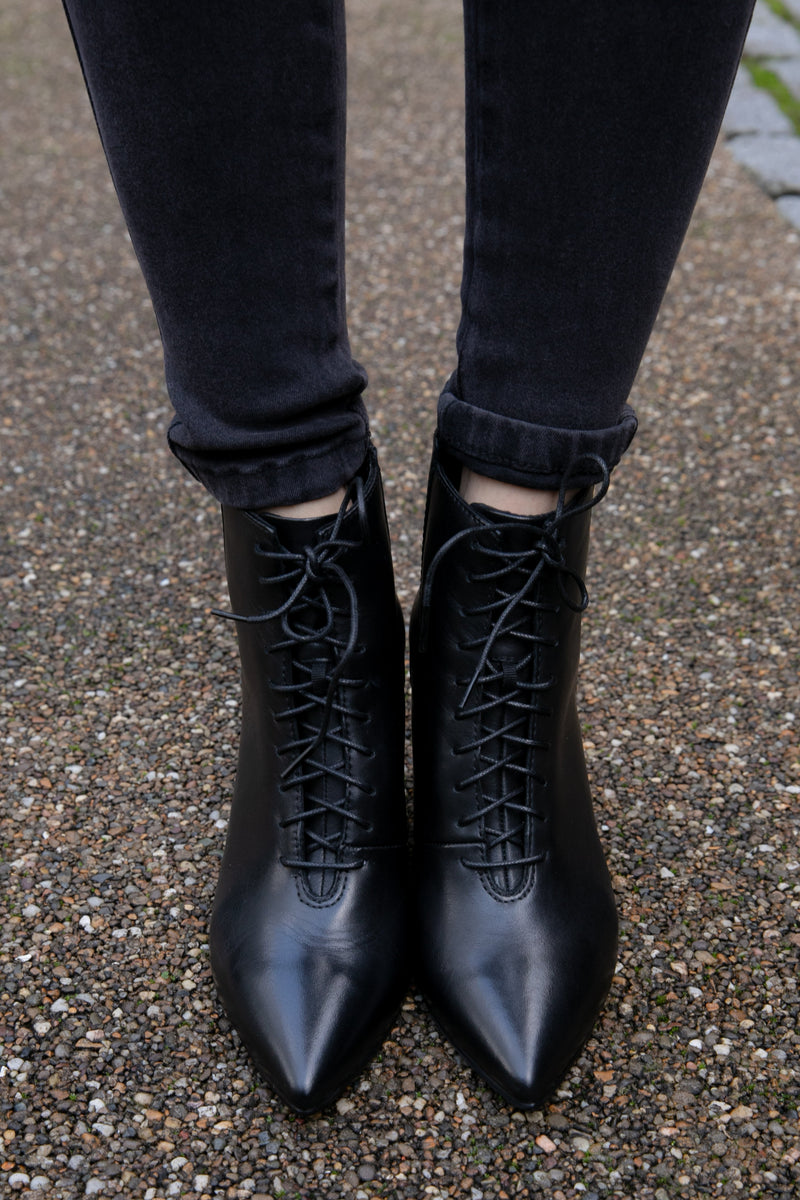 Stylish and sustainable winter boots - Vagabond | The Mercantile London