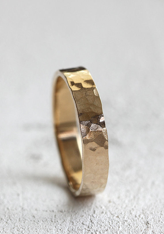 Hammered 18k yellow gold wedding ring