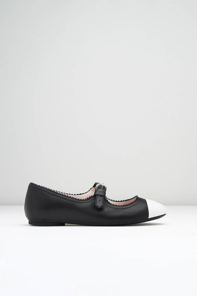 Ladies Lyra Ballet Flats, Black Mint Leather – BLOCH Dance US