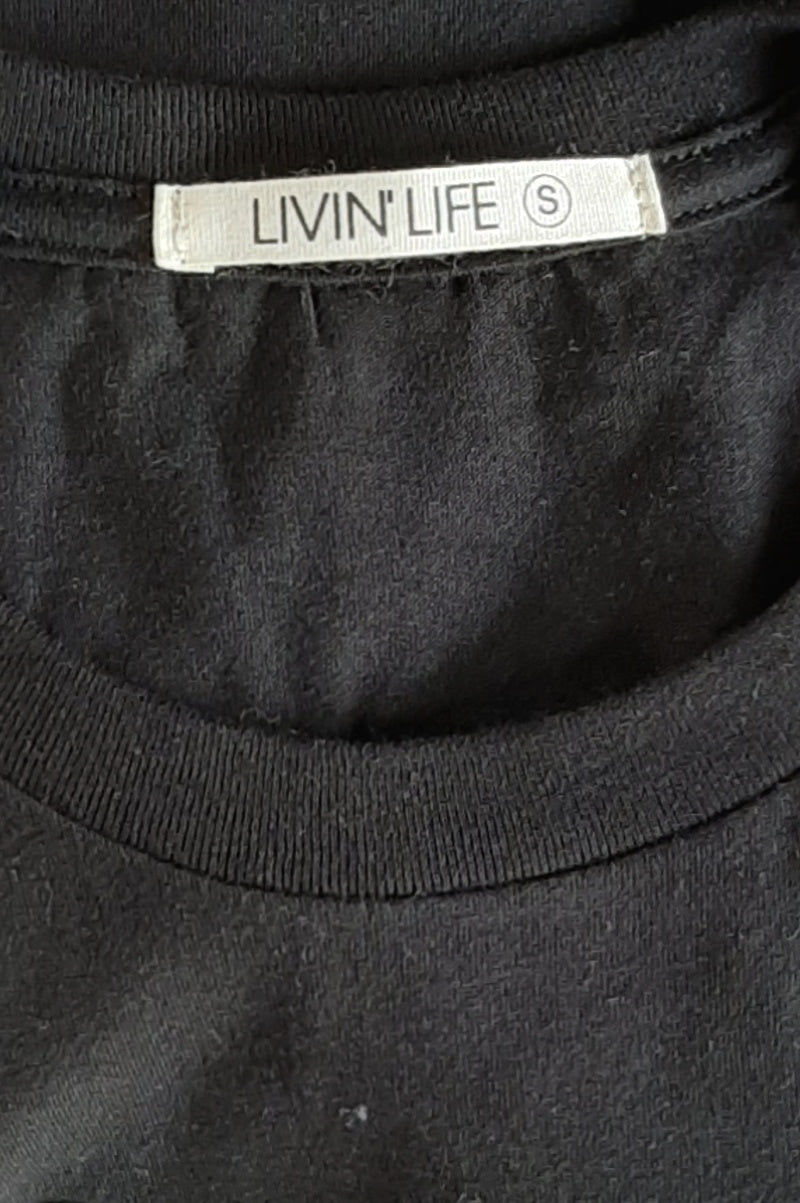 Signature T-Shirt (Black / White) – LIVIN' LIFE