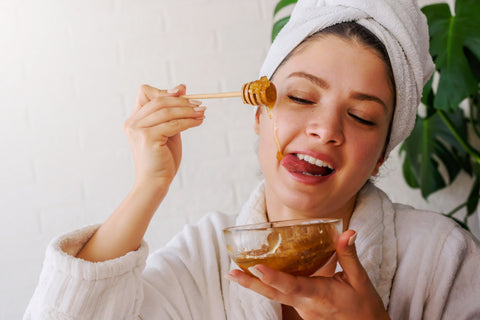 DIY manuka honey facial mask - Power Skin Solutions