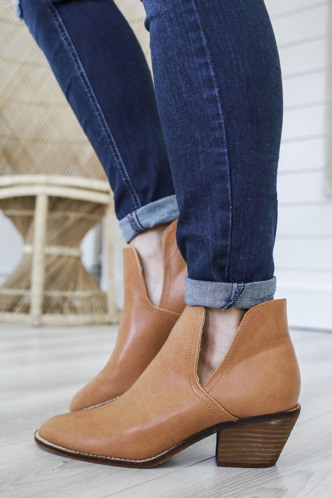 Passion Booties - Camel