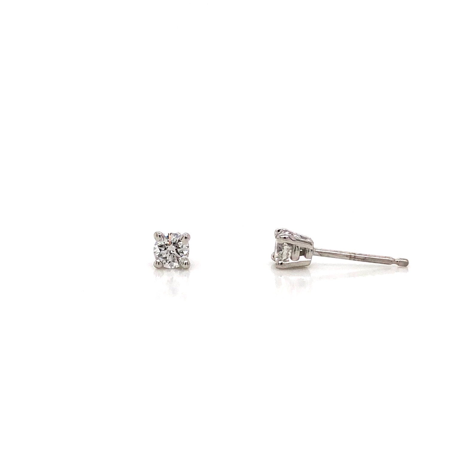 18K White Gold Diamond Stud Earrings 0.30ct