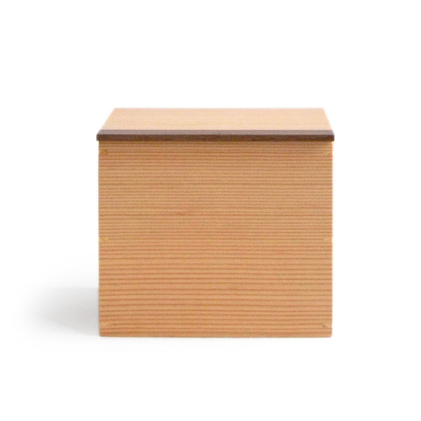 https://cdn.shopify.com/s/files/1/0194/5843/files/Koizumi_Studio_Bread_Box_Featured_grande.jpg?v=1699740010