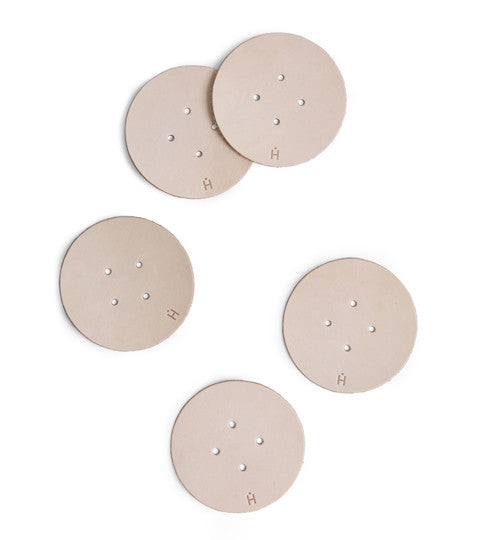 https://cdn.shopify.com/s/files/1/0194/5843/products/Hender_Scheme_Leather_Coasters_Featured_grande.jpg?v=1473637689