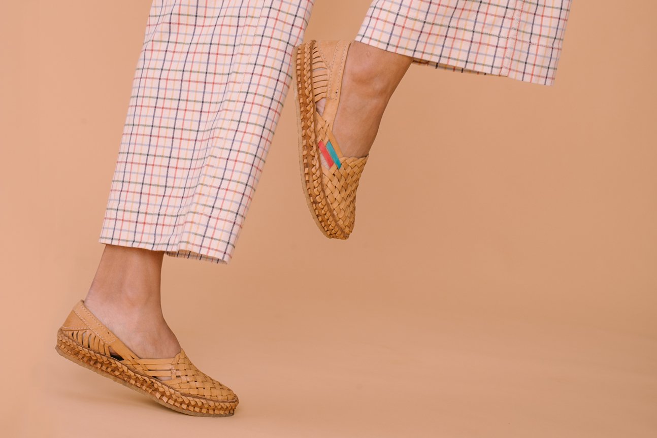 Woven Flat in Honey + No Stripes