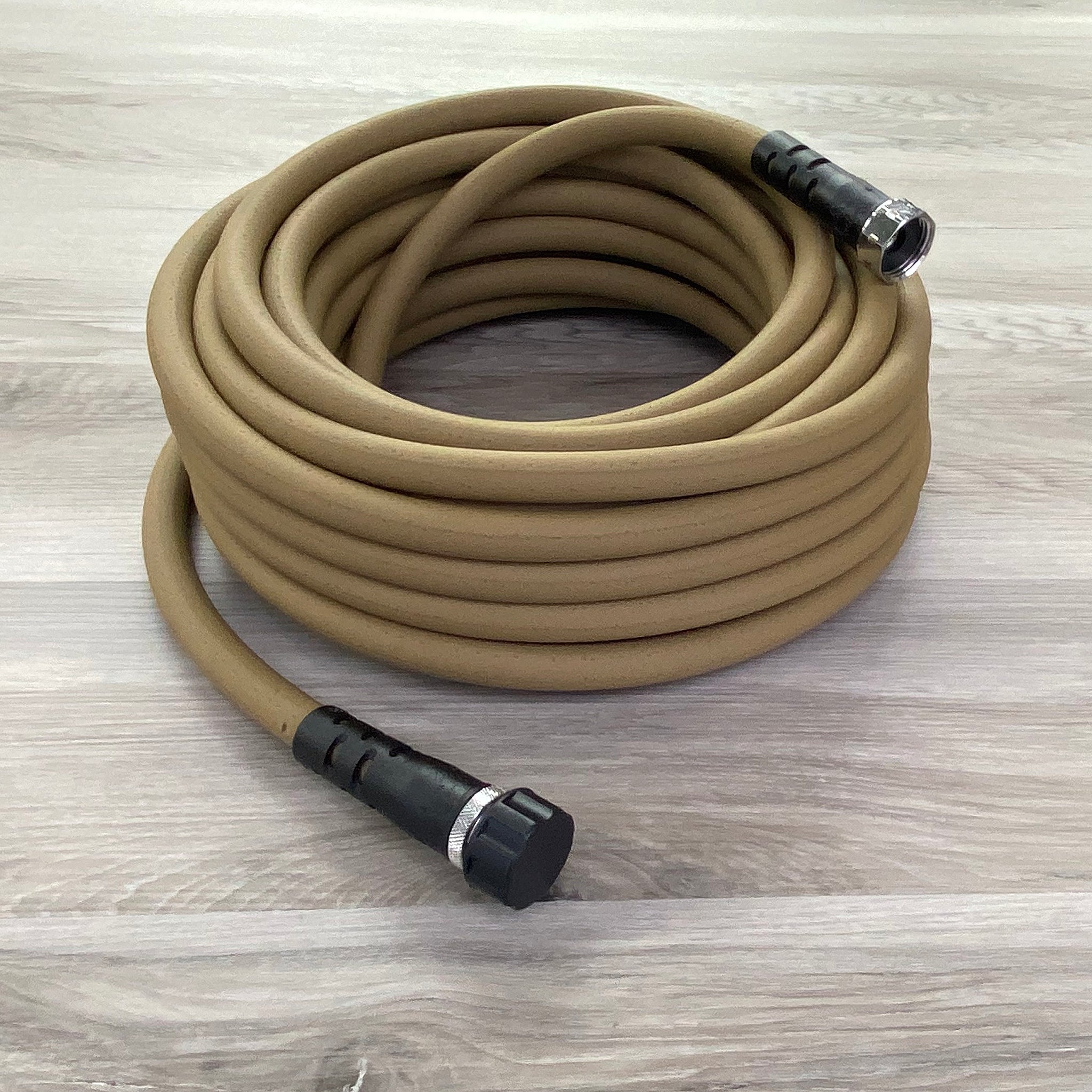 Рукав вода воздух. Garden Soaker Hose батон. Гарден Лайт шланг фут. Шланг вода костюм. Garden Soaker Hose- это что.