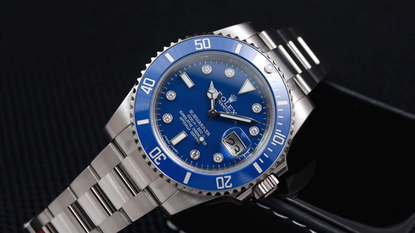 white gold submariner review