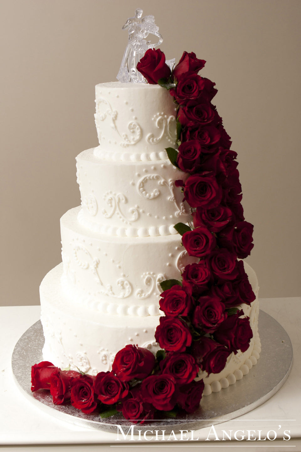 red rose cake