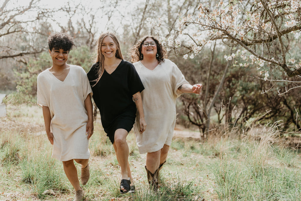 straight and plus sized women wearing white & black cocoon dresses 
