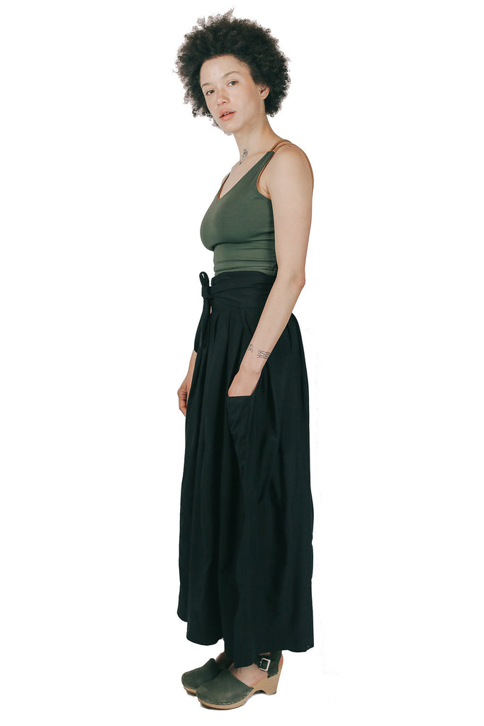 Maxi Wrap Skirt in Black – Field Day