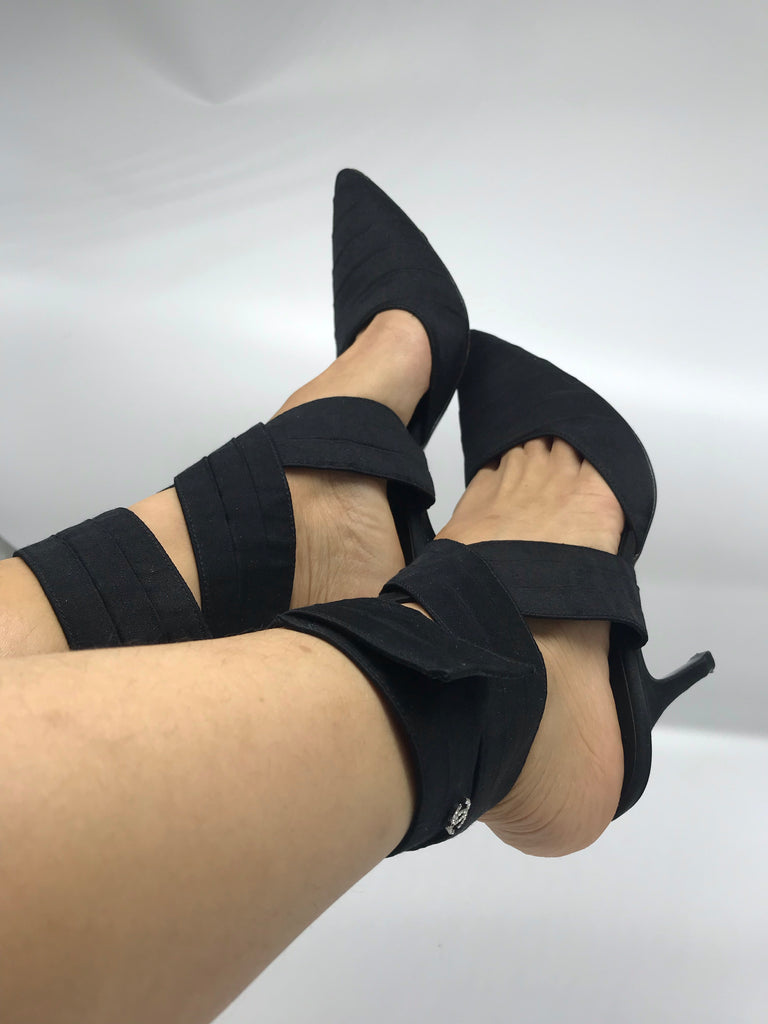 wrap heels black