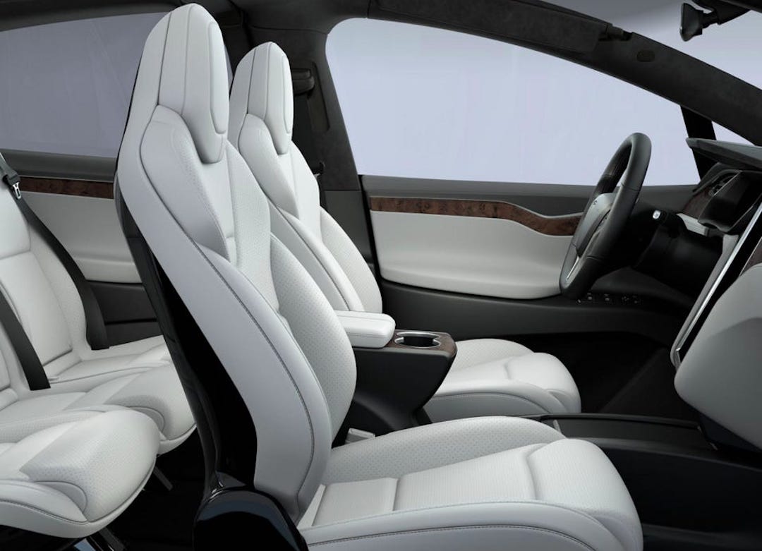 Can Tesla's Otherworldly White Seats Really Stay Clean? - CleanTechnica
