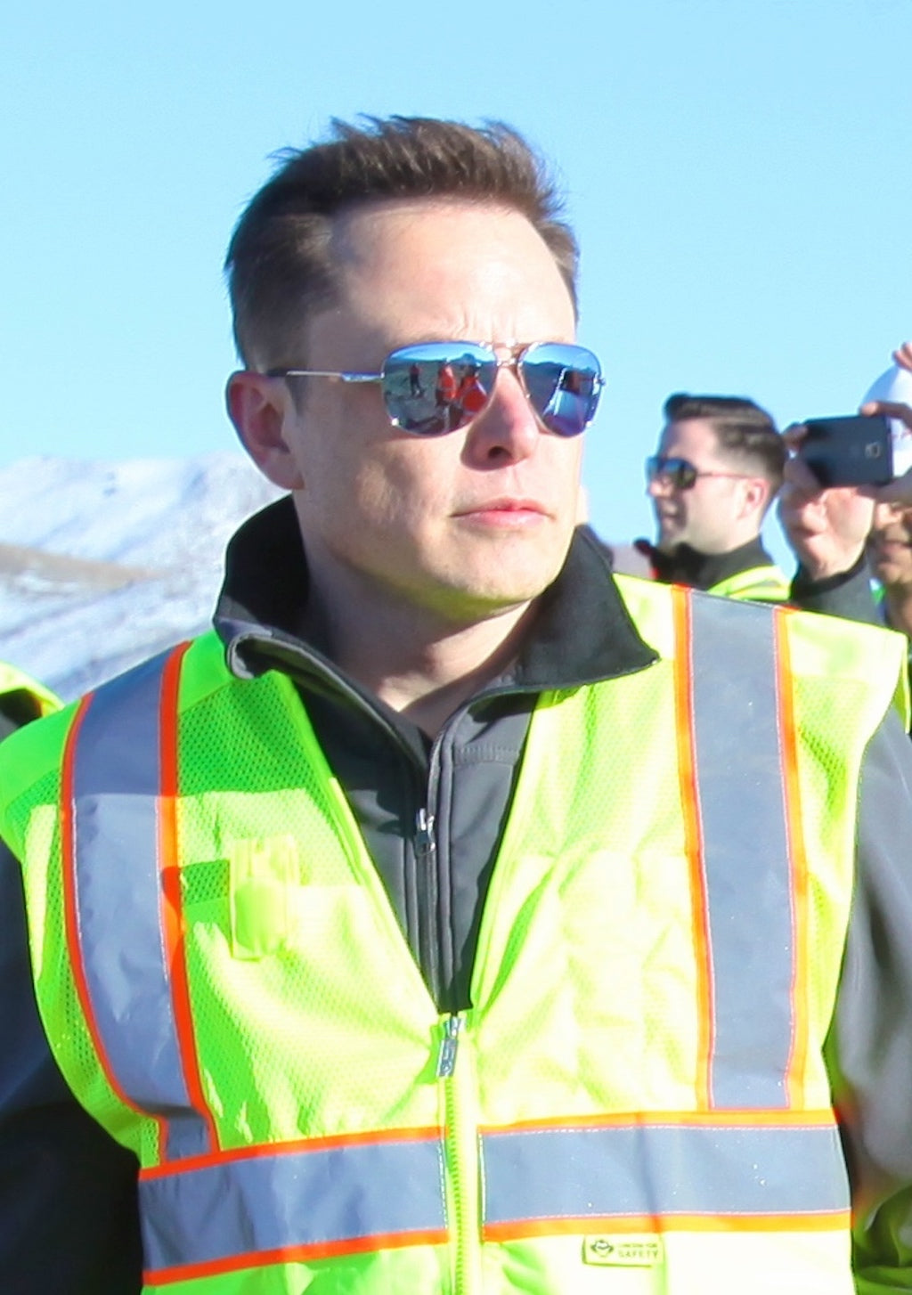 Elon-Musk-at-Gigafactory-sunglasses.jpg