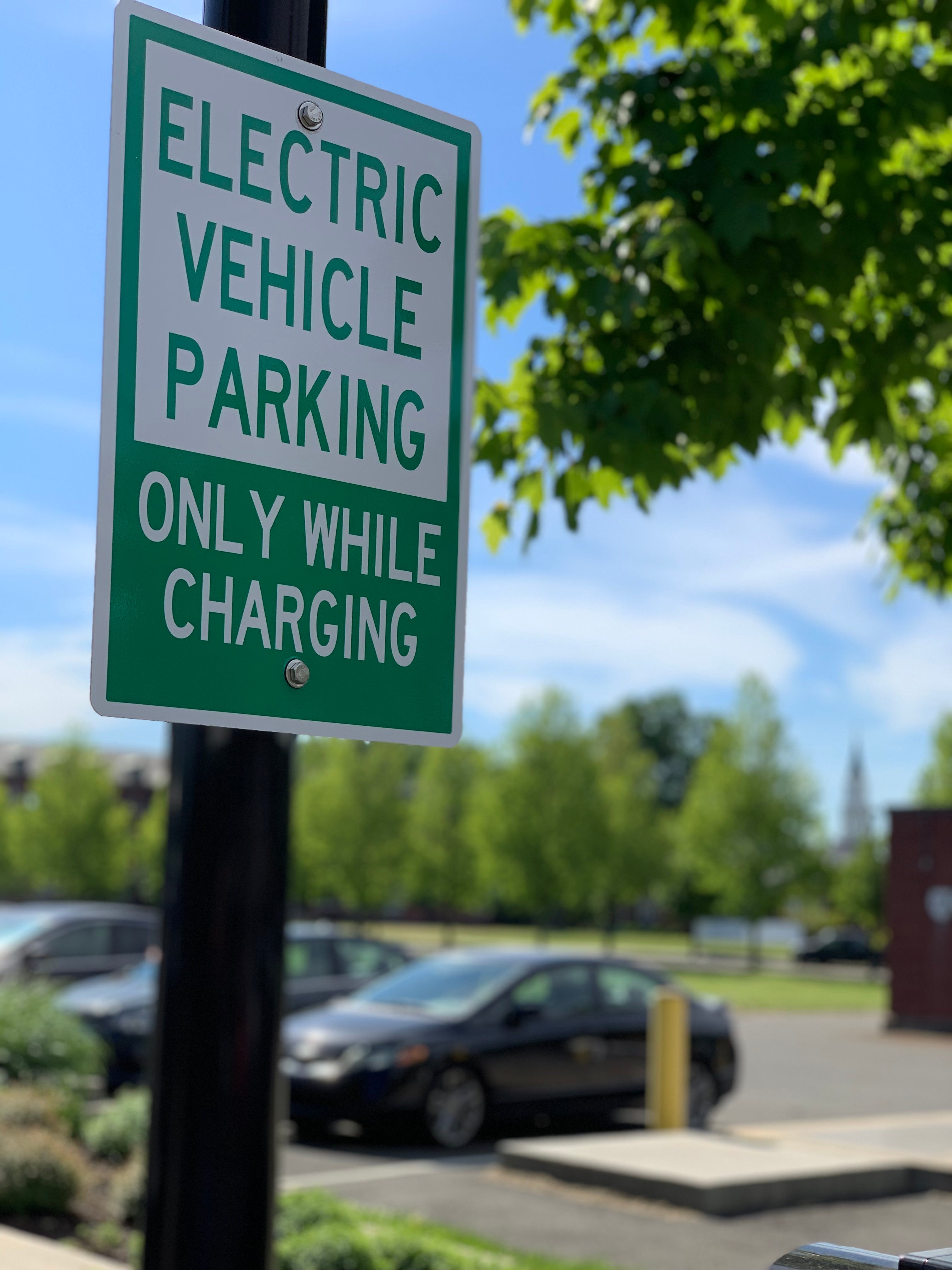 Manners, please! Electric vehicle charging etiquette EVANNEX