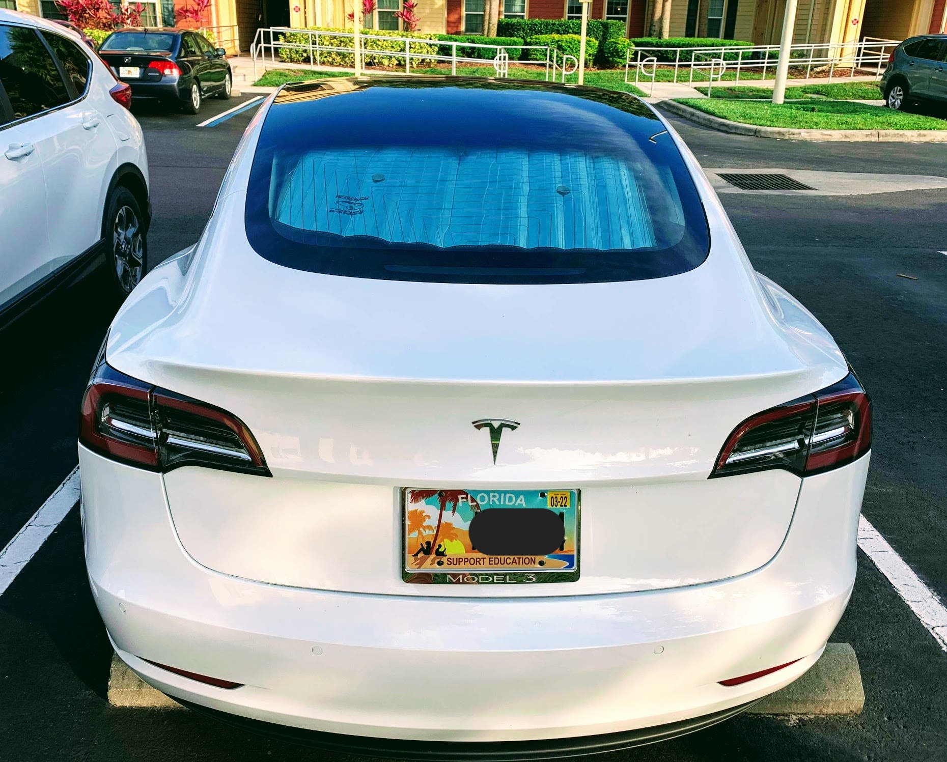 Sunshade/sun visors for the Tesla Model 3 – Shop4Tesla