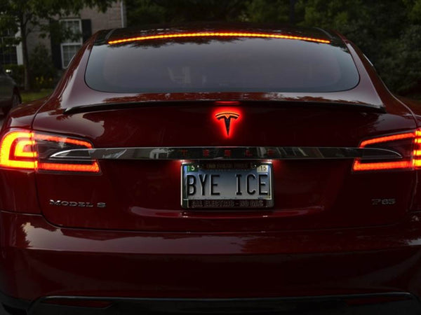Check Out These Clever, Personalized Tesla License Plates