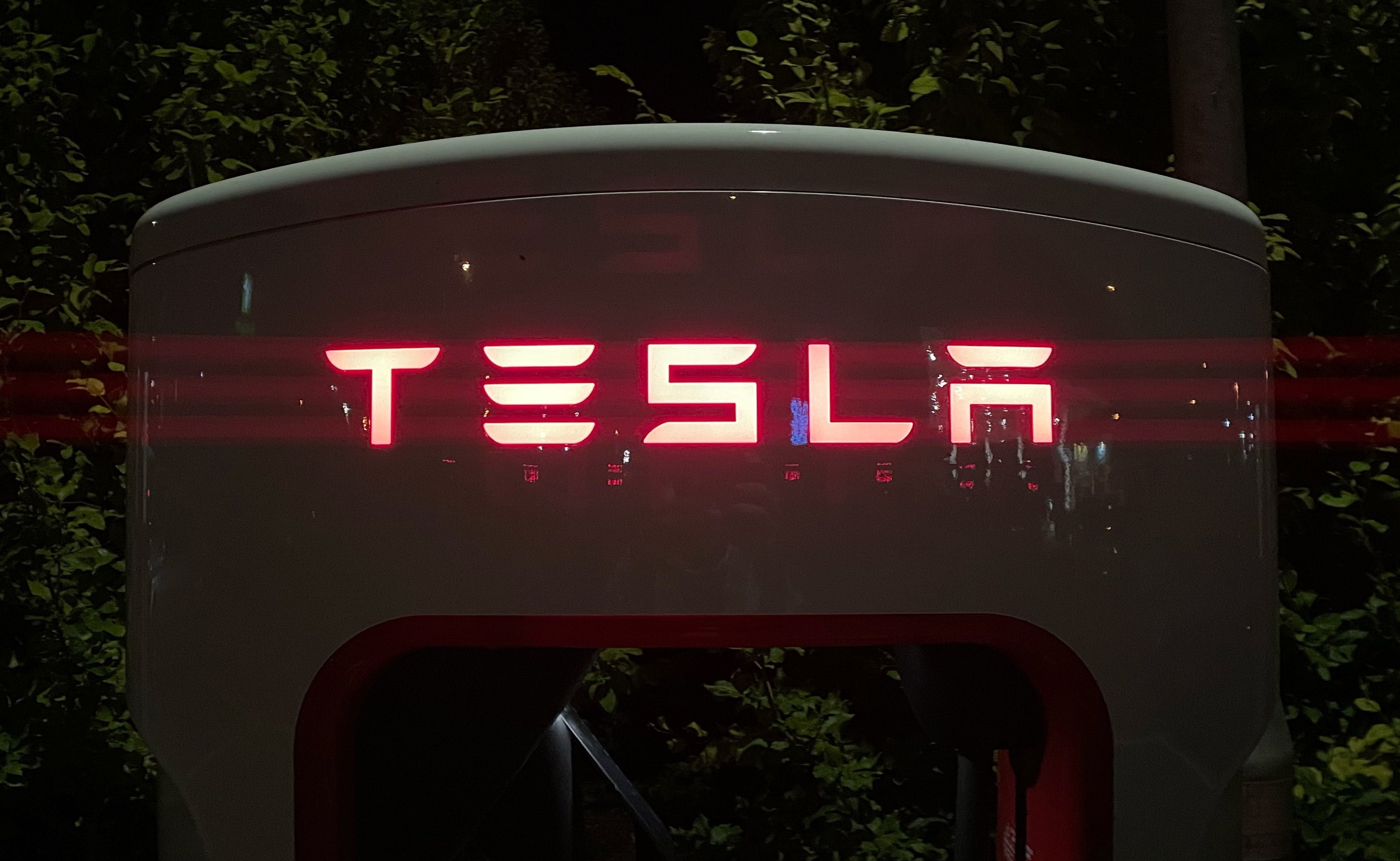 Tesla’s approach to national EV charging infrastructure vs. GM, Ford's and more
