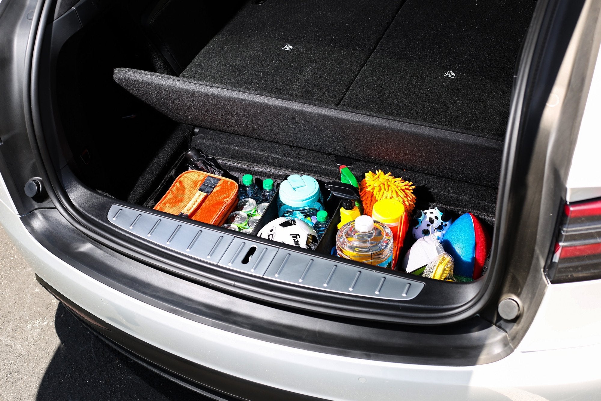 tesla model x trunk space