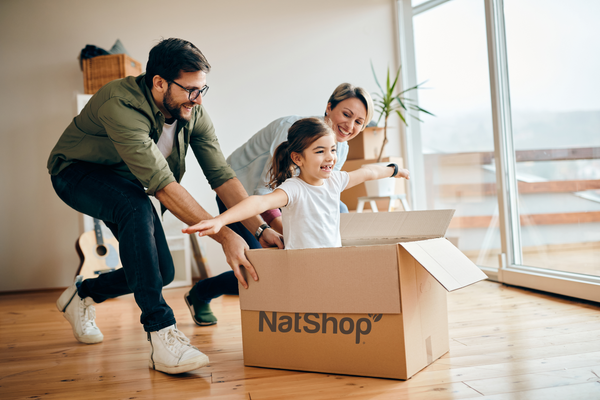 Familia feliz con Natshop